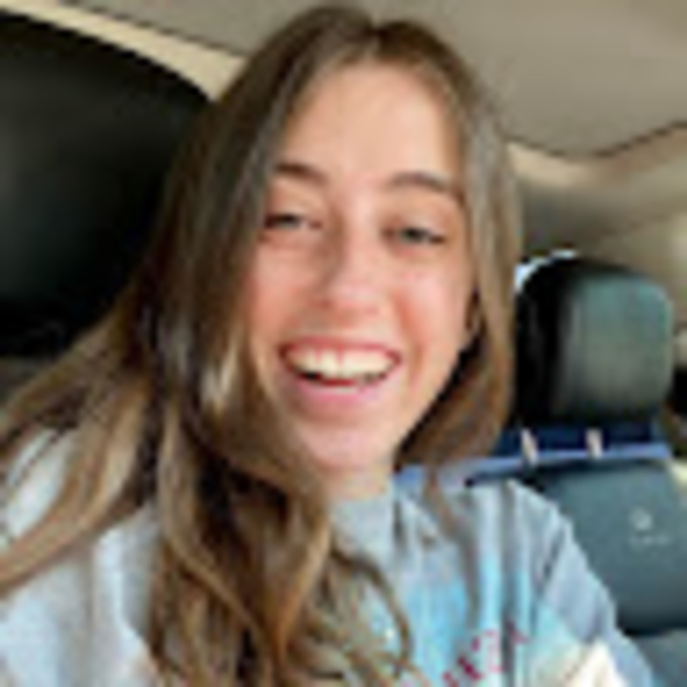 Meet your Posher, Hannah